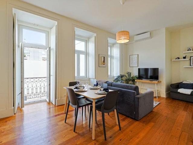 Apartamento alugar em Misericórdia, Lisboa