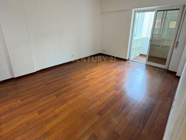 Apartamento alugar em Pedreira dos Húngaros, Oeiras