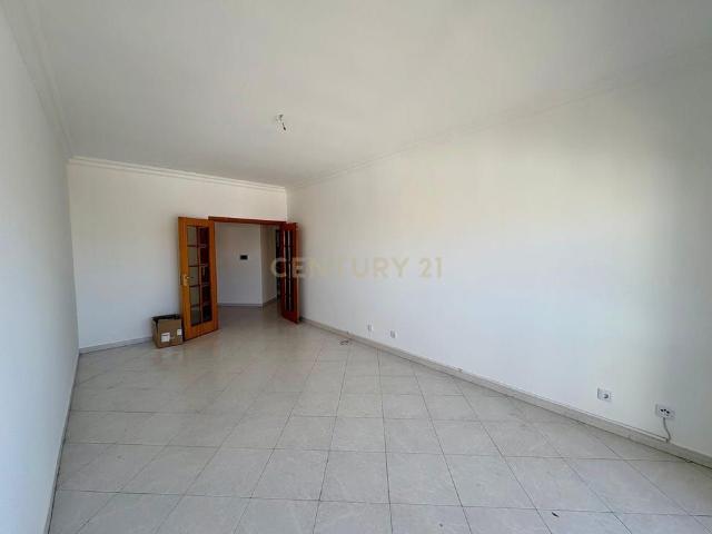 Apartamento alugar em Nossa Senhora do Pópulo, Caldas Da Rainha