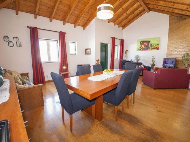 Apartamento alugar em Bairro Operário, Lagos