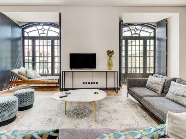 Apartamento alugar em Misericórdia, Lisboa
