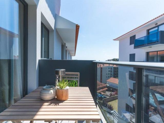 Apartamento alugar em Garajau, Santa Cruz
