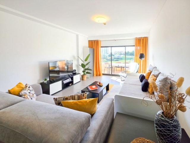 Apartamento alugar em Três Castelos, Portimão