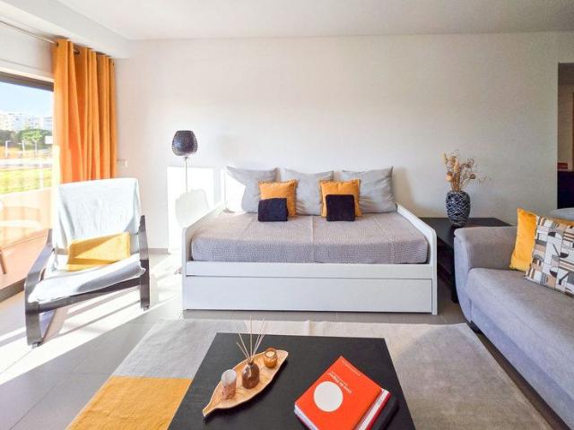 Apartamento alugar em Três Castelos, Portimão