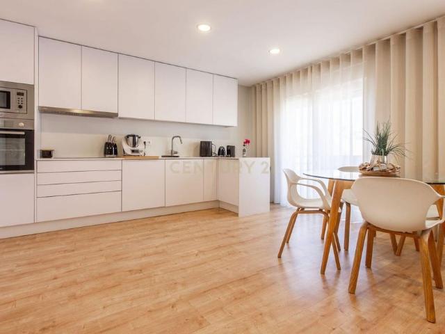 Apartamento alugar em Quinta do Conde, Sesimbra