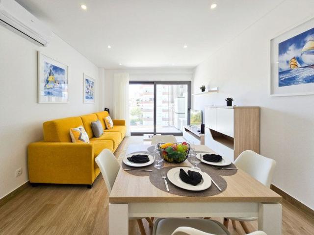 Apartamento alugar em Três Castelos, Portimão