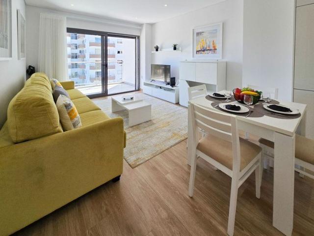 Apartamento alugar em Três Castelos, Portimão
