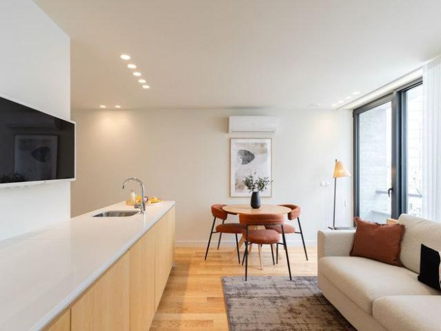 Apartamento alugar em Porto, Lordelo Do Ouro