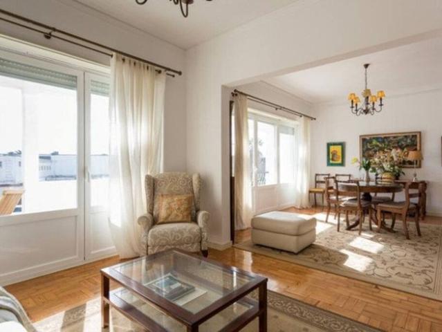 Apartamento alugar em Junqueiro, Cascais