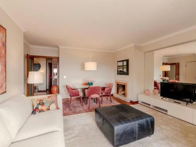 Apartamento alugar em Porto, Aldoar