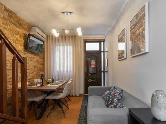 Apartamento alugar em Lugar do Castelo, Vila Nova De Gaia