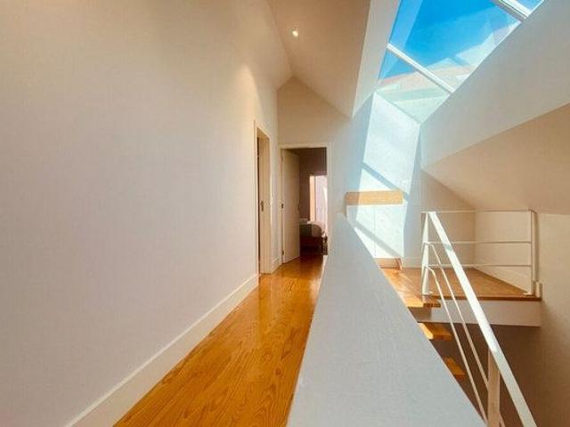 Apartamento alugar em Conjunto Urbano da Ribeira, Porto