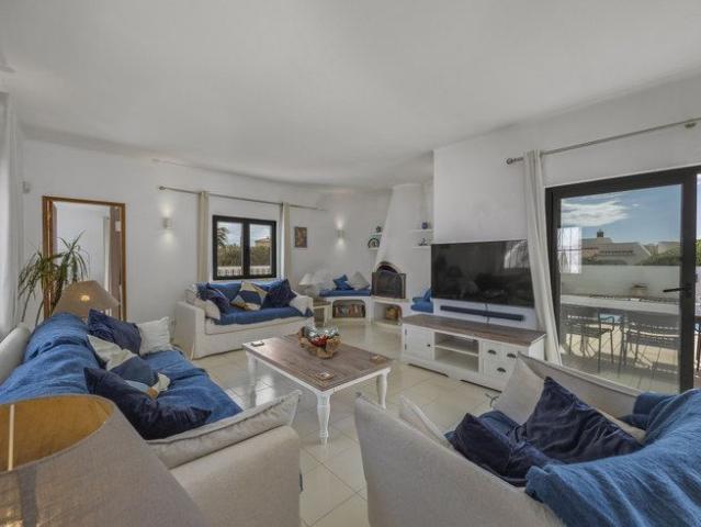 Apartamento alugar em São Bartolomeu De Messines, Faro
