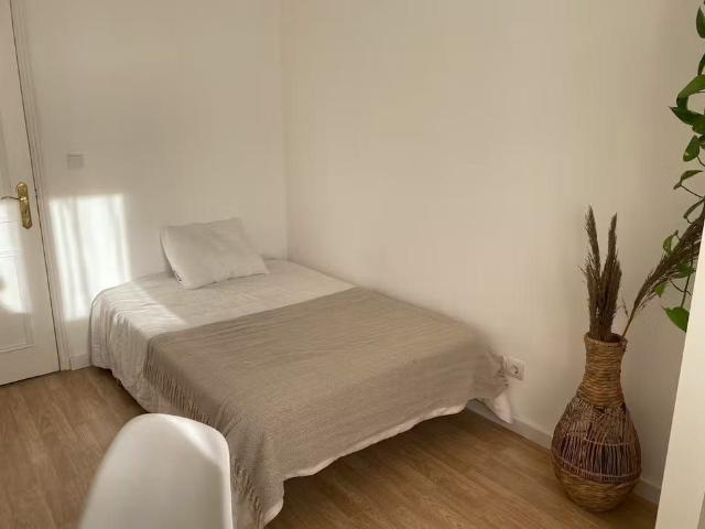 Apartamento alugar em Torcatas, Almada