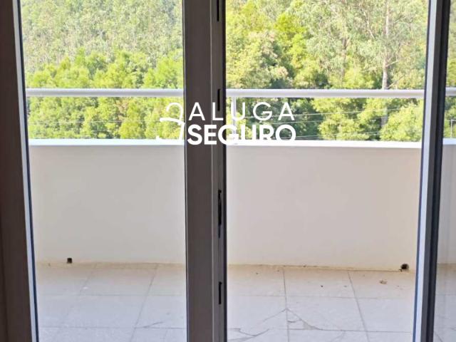 Apartamento alugar em Paredes, Estação