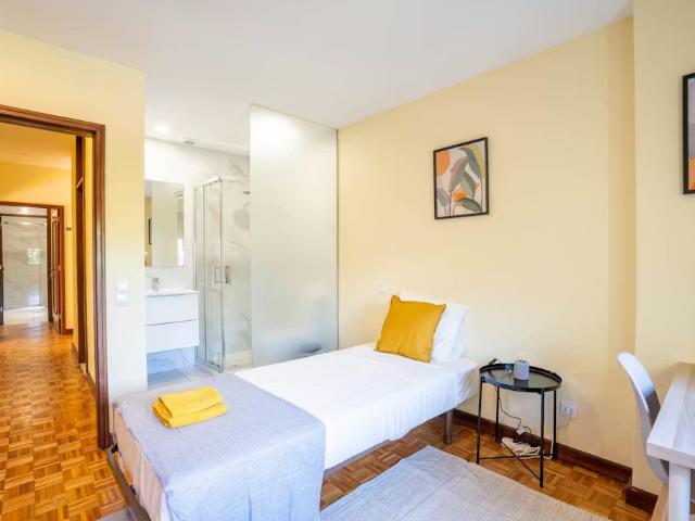 Apartamento alugar em Porto, Lordelo Do Ouro