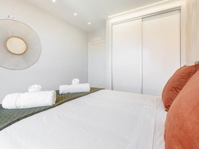 Apartamento alugar em Garajau, Santa Cruz