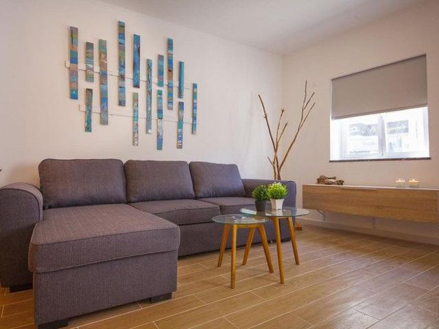 Apartamento alugar em Bairro Operário, Lagos