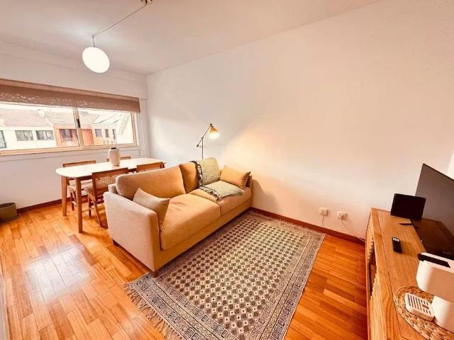 Apartamento alugar em Porto, Aldoar