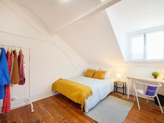 Apartamento alugar em Santos-o-Velho, Lisboa