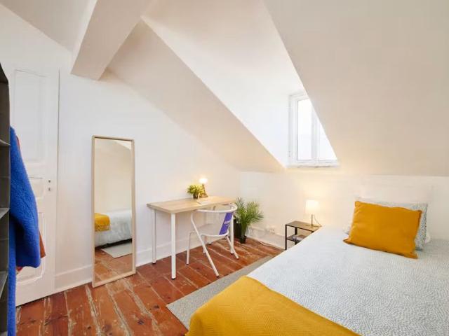 Apartamento alugar em Santos-o-Velho, Lisboa