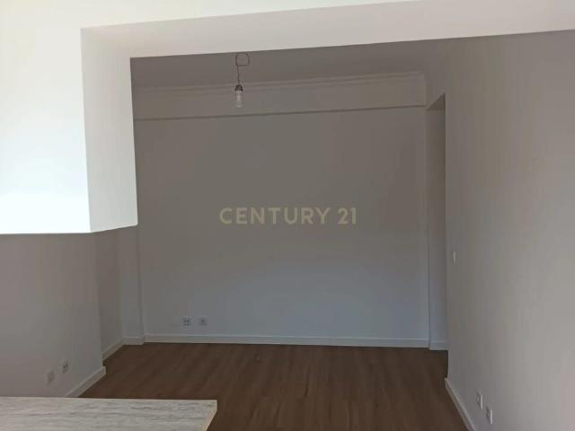 Apartamento alugar em Reboleira, Amadora