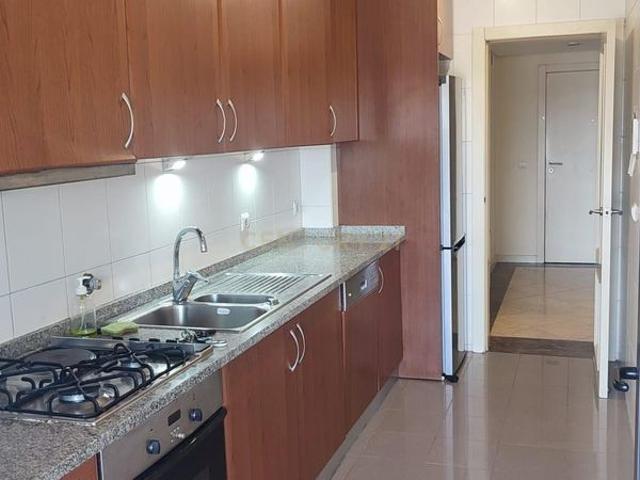 Apartamento alugar em Porto, Lordelo Do Ouro