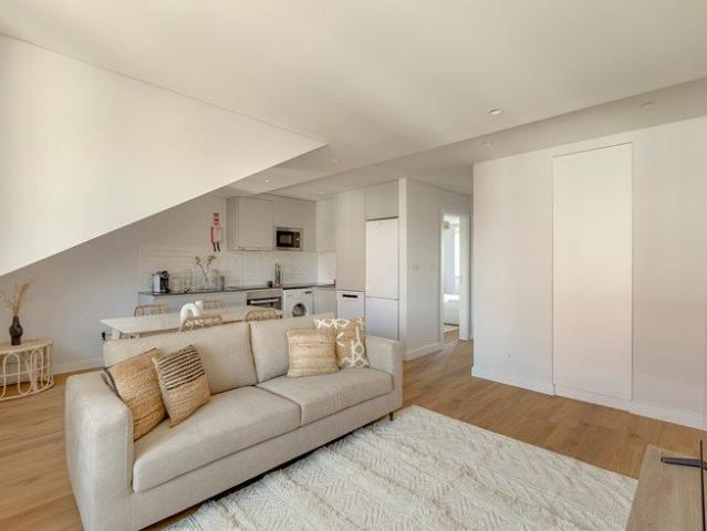 Apartamento alugar em Almada, Setúbal