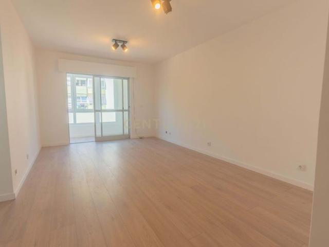 Apartamento alugar em Alto da Terrugem, Oeiras