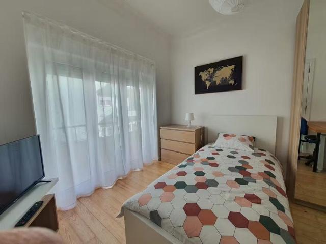 Apartamento alugar em Bairro Clemente Vicente, Oeiras
