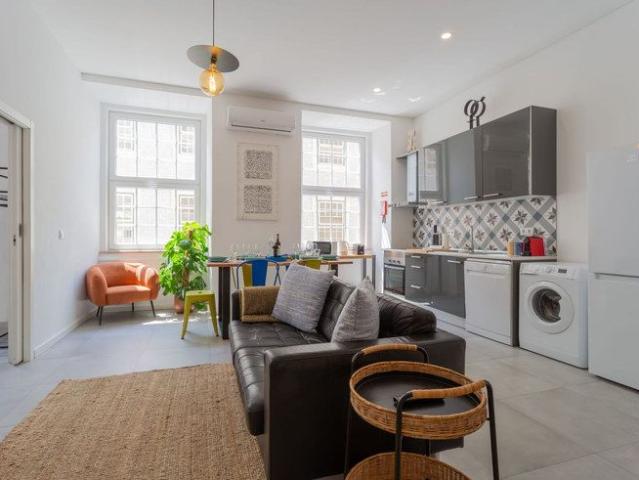 Apartamento alugar em Misericórdia, Lisboa