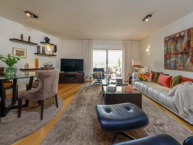 Apartamento alugar em Bairro do Rosário, Cascais