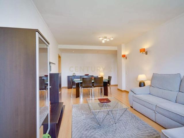 Apartamento alugar em Alta de Lisboa, Lisboa