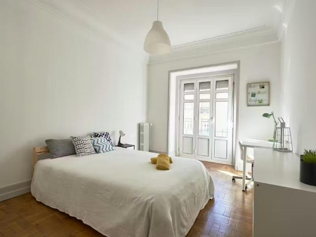 Apartamento alugar em São Mamede, Lisboa