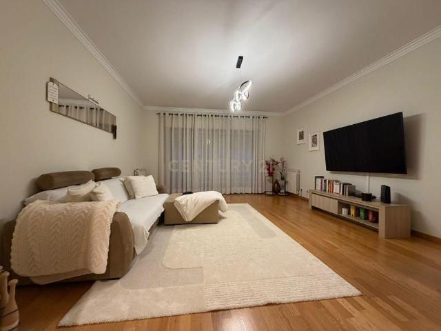 Apartamento alugar em Almada, Setúbal