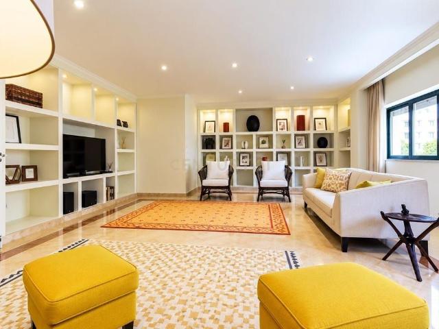 Apartamento alugar em Jardim da Radial, Odivelas