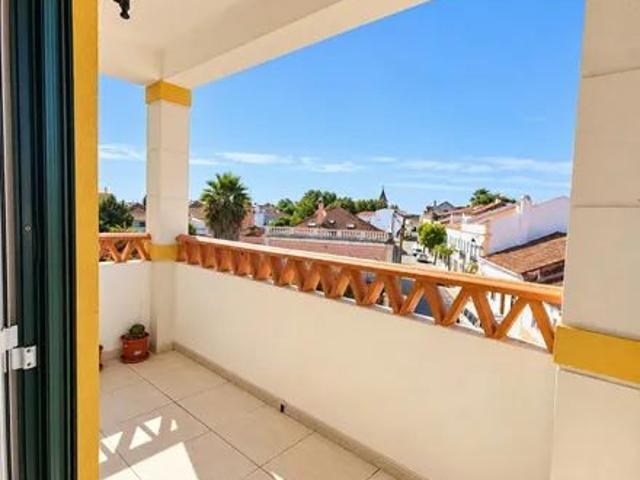 Apartamento alugar em Golegã
