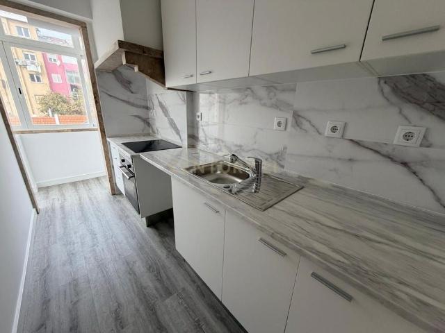 Apartamento alugar em Núcleo Urbano Histórico de Algés, Oeiras