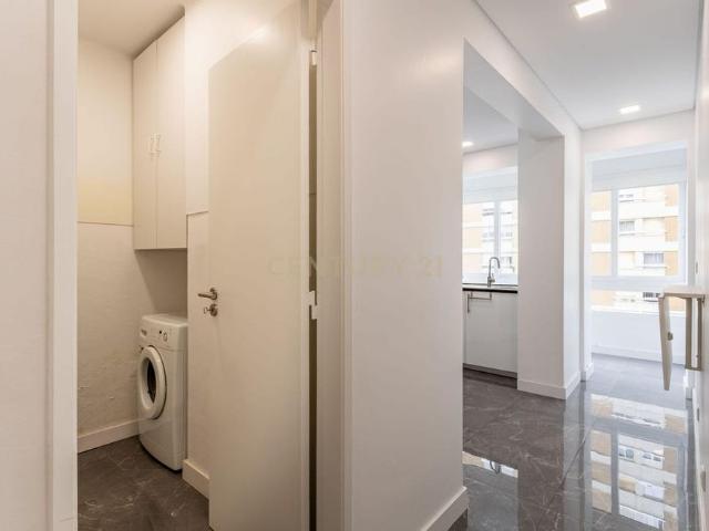 Apartamento alugar em Santiago Dos Velhos, Lisboa