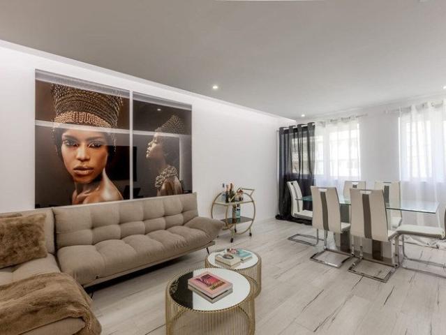 Apartamento alugar em Santa Clara, Lisboa