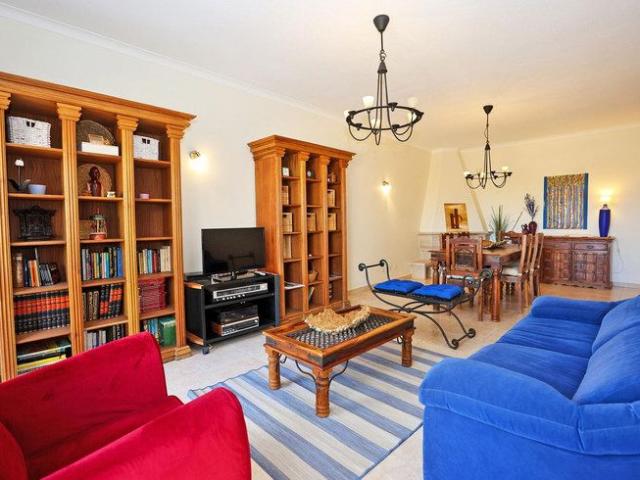 Apartamento alugar em Bairro Operário, Lagos