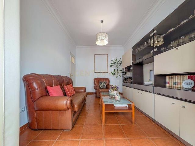 Apartamento alugar em Bairro Ferroviário, Barreiro