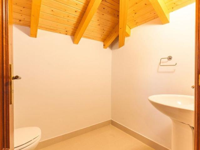 Apartamento alugar em Pico Alto, São Vicente