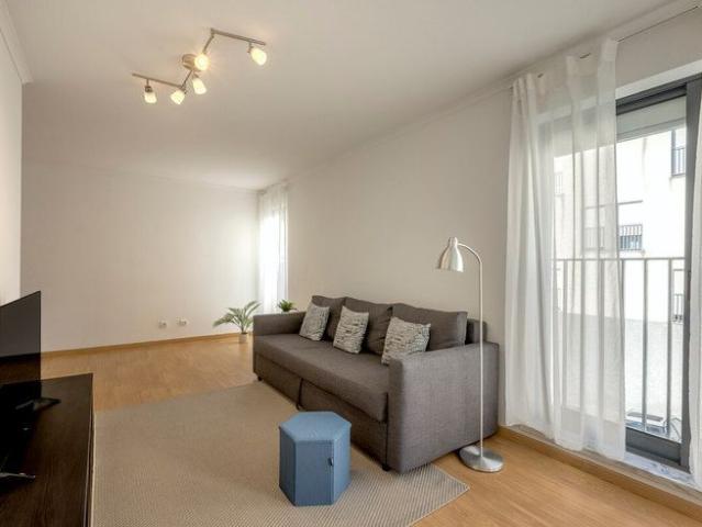 Apartamento alugar em Casal do Chapim, Odivelas