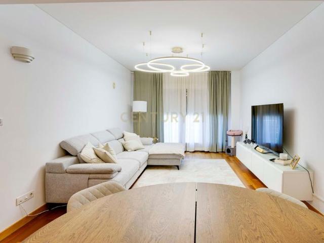 Apartamento alugar em Colinas do Cruzeiro, Odivelas