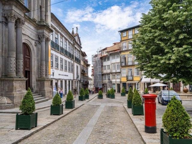 Apartamento alugar em Oliveira, São Paio e São Sebastião, Guimarães