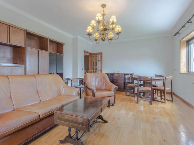 Apartamento alugar em Vilar de Andorinho, Vila Nova De Gaia