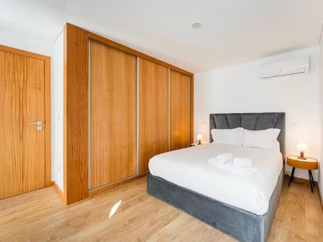 Apartamento alugar em Lugar do Castelo, Vila Nova De Gaia