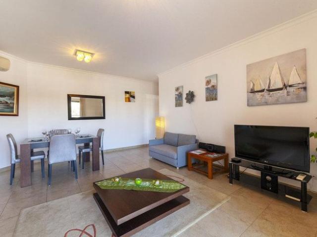 Apartamento alugar em Bairro Operário, Lagos