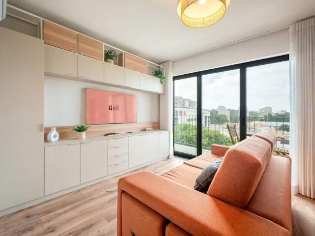 Apartamento alugar em Alta de Lisboa, Lisboa